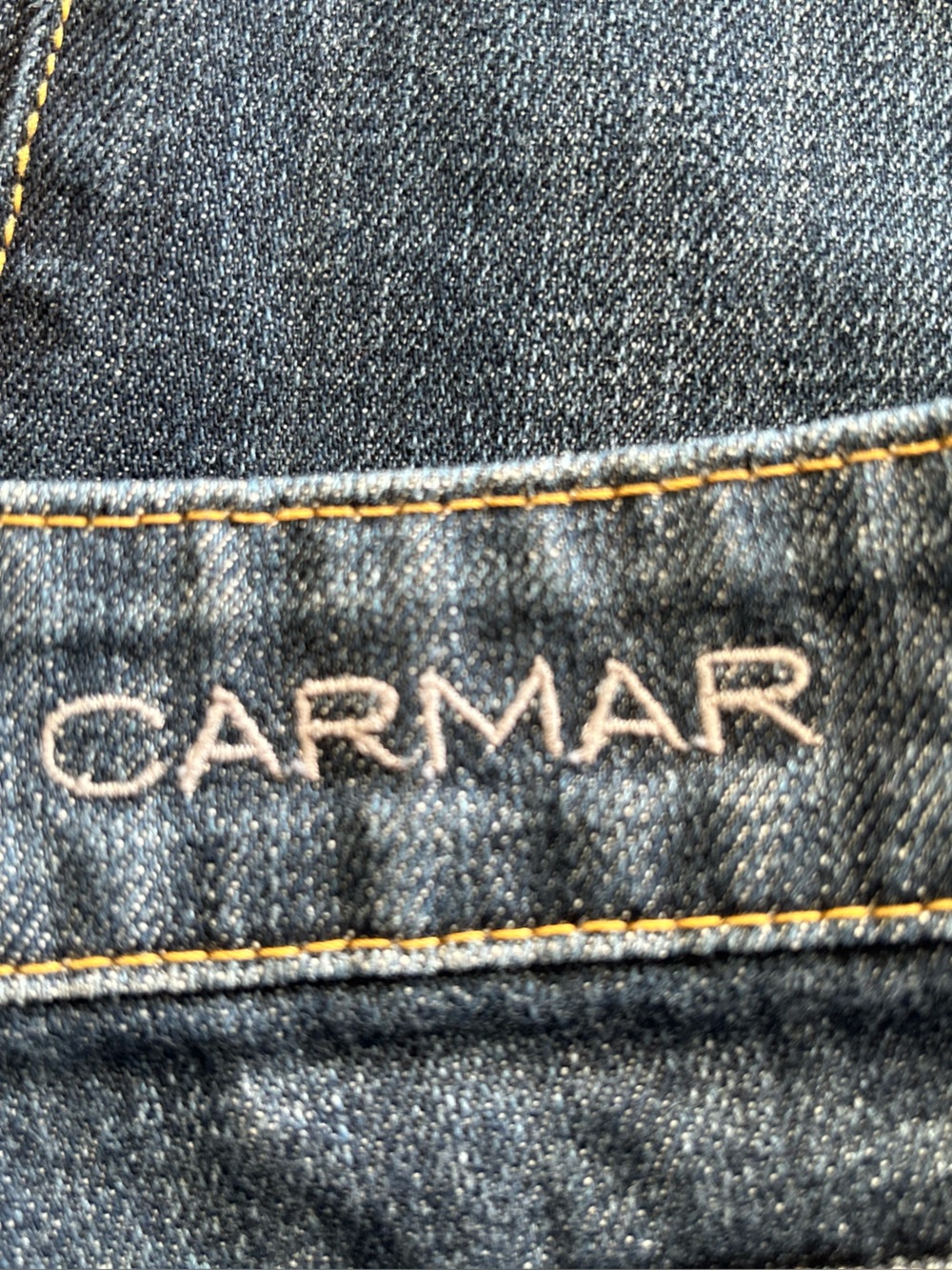 Carmar Women’s Classic Dark Wash Premium Denim Jeans Straight Leg Size 26” Waist